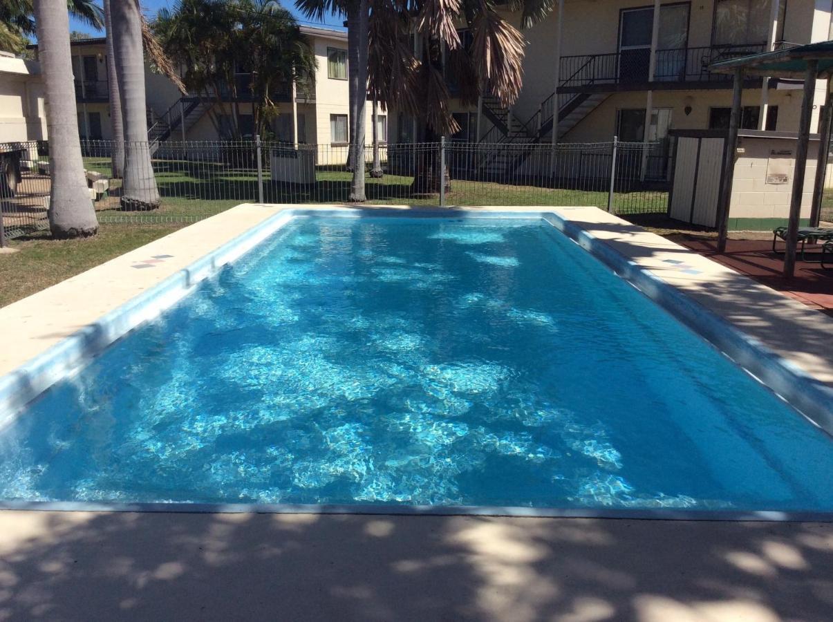 Ocean Breeze Units Apartamento Bowen Exterior foto