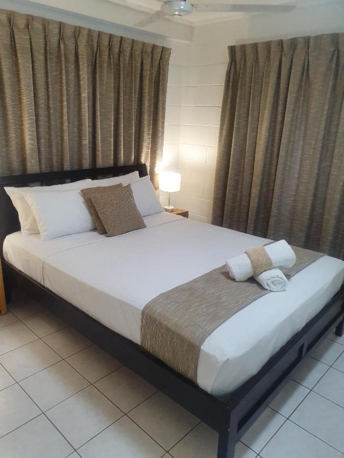 Ocean Breeze Units Apartamento Bowen Exterior foto