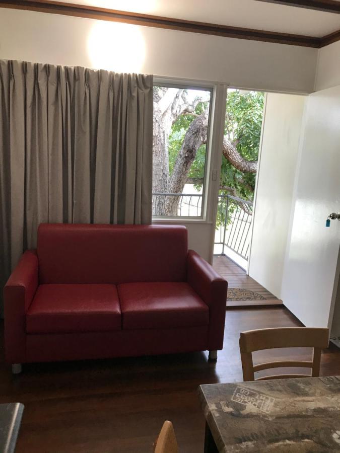 Ocean Breeze Units Apartamento Bowen Exterior foto