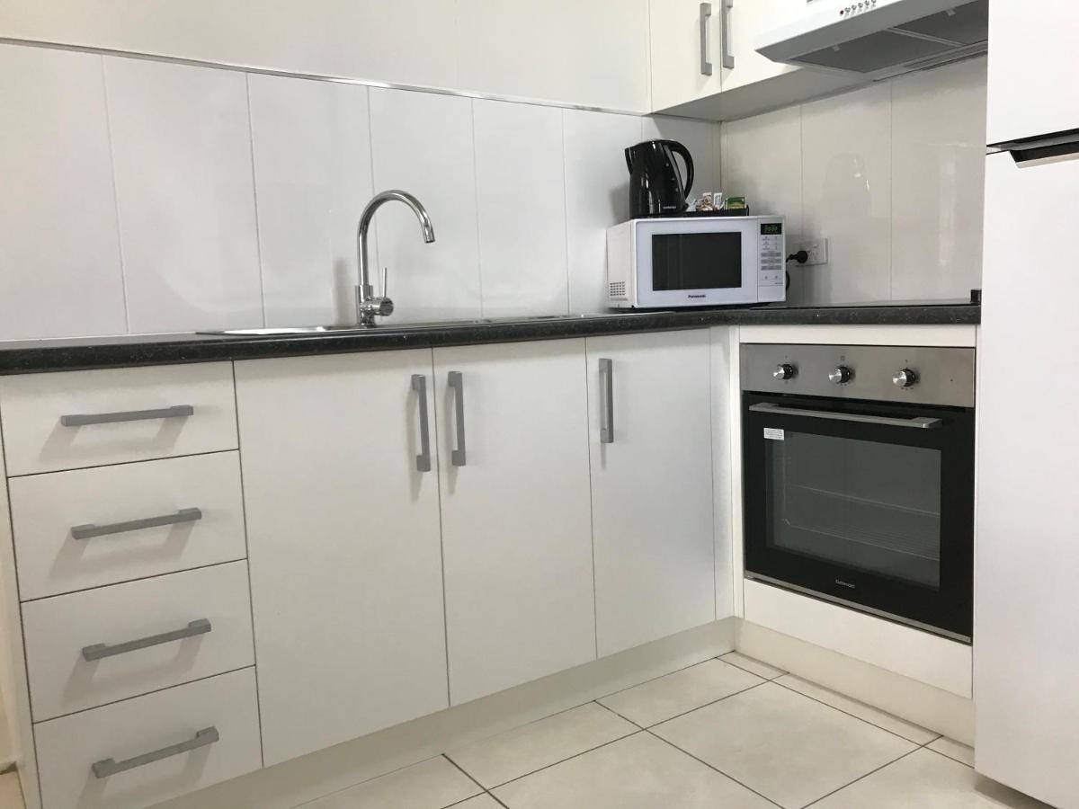 Ocean Breeze Units Apartamento Bowen Exterior foto