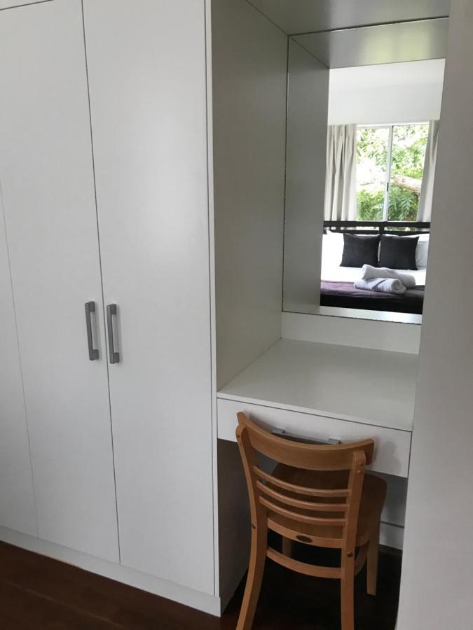 Ocean Breeze Units Apartamento Bowen Exterior foto