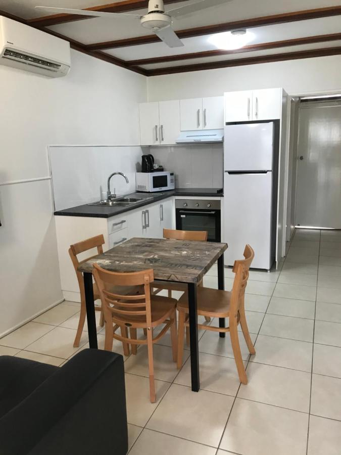 Ocean Breeze Units Apartamento Bowen Exterior foto