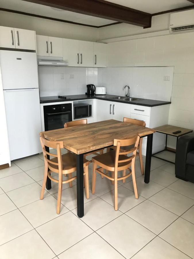 Ocean Breeze Units Apartamento Bowen Exterior foto