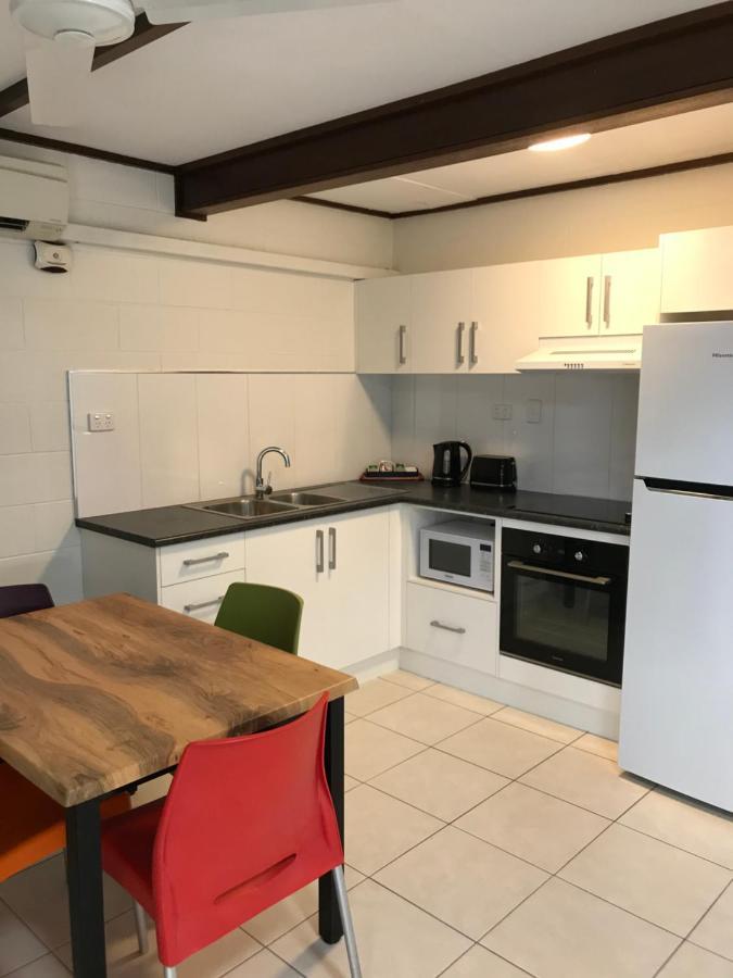 Ocean Breeze Units Apartamento Bowen Exterior foto